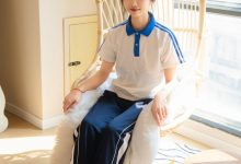 足愉心 NO.031 奶芙（搭配：校服、帆布鞋、白色棉袜、裸足）[110P+2V／15.4GB]-秀人美女