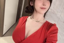 一小央泽-红色Mommy[74P+2V-768MB]-秀人美女