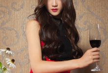 [Ligui丽柜] 2025.11.12 只有丝袜和红酒作伴的失恋女孩 微微 [63P-98MB]-秀人美女