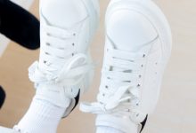 物恋传媒 No.2569 半夏-板鞋、纯白棉袜、裸足 [149P1V-3.29GB]-秀人美女