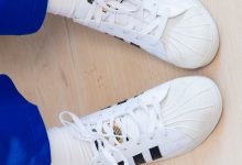 物恋传媒 No.2579 青提-板鞋、白棉袜、裸足、校服 [150P1V-3.58GB]-秀人美女