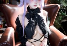 九柒喵 –  水母 [26P-169MB]-秀人美女