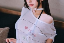日奈娇 –  家里的猫-秀人美女