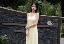 足愉心 No.086 萌黄（搭配：白色连衣裙、白色板鞋、白色棉袜、裸足）[120P2V-12.6GB]-秀人美女