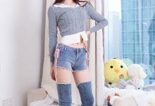 物恋传媒 No.2711 苹果-帆布鞋、纯白棉袜、裸足、分体牛仔裤 [150P1V-3.41GB]-秀人美女