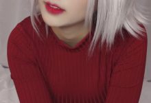 洛璃 LoLiSAMA – NO.121 黑贞德 红色毛衣-秀人美女