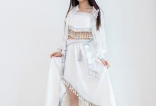物恋传媒 No.2820 青提-高跟鞋、油亮薄白丝吊带大腿袜-秀人美女